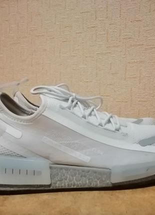 Кроссовки adidas nmd r1 spectoo shoes