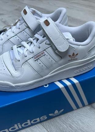 Adidas forum low shoes