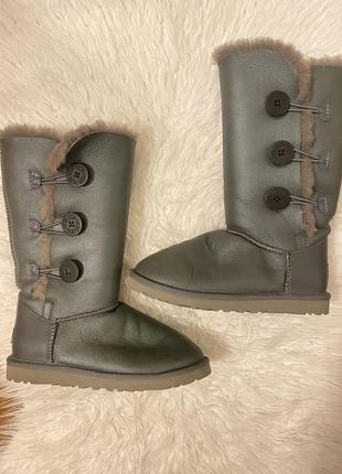 Ugg високі на пуговкі