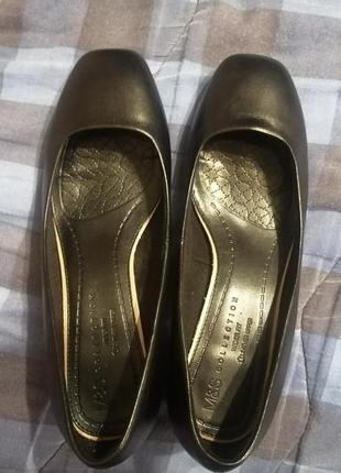 Кожаные женские черные туфли 37 р. на каблуке9 фото