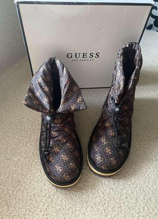 Сапожки guess