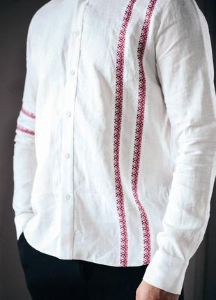 Рубашка вышиванка мужская, классическая, льняная, дизайнерская, с машинной вышивкой, на подарок, белая