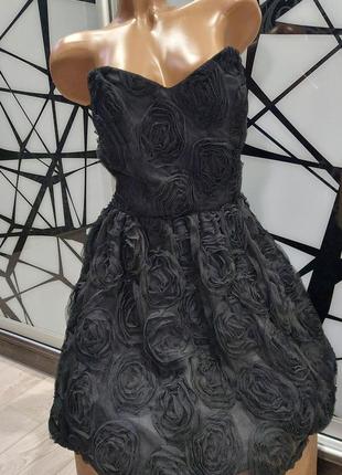 Нарядное фатиновое платье бюстье куколка в розы черного цвета от atmosphere 482 фото