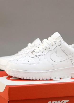 Женские кроссовки nike air force 1 low white 38-38.51 фото