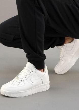 Женские кроссовки nike air force 1 low white 38-38.55 фото