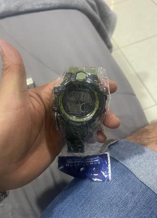 Наручные часы + подарок