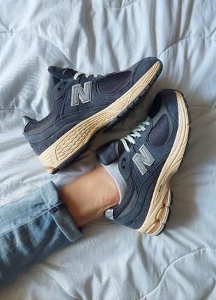 Кроссовки new balance 2002r dark blue cream