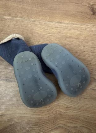 Мягкие тапочки-носочки на силиконовой подошве для детей3 фото