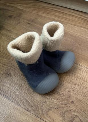 Мягкие тапочки-носочки на силиконовой подошве для детей2 фото