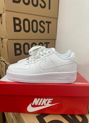 Nike air force 1 low white