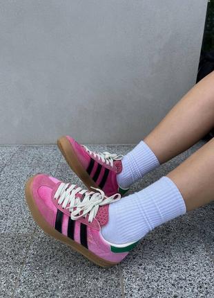 Кроссовки gucci x adidas light pink gazelle pink velvet9 фото