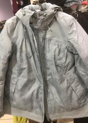 Зимняя женская курточка нежно голубая