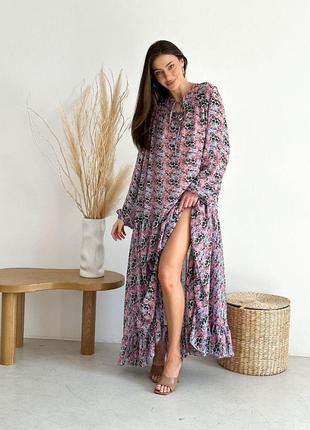 Легкое стильное женское длинное шифоновое милое платье свободного кроя макси оверсайз сиреневого цвета4 фото