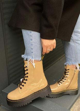 Женские dr.martens jadon beige patent
