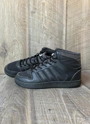 Утепленные кроссовки adidas 38/24см