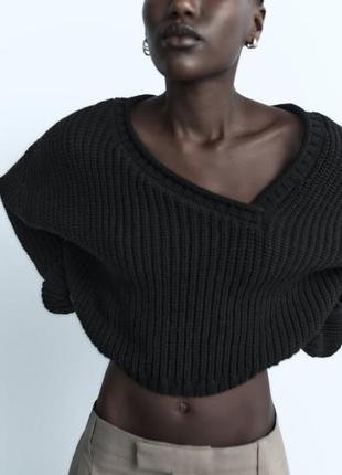 Укороченный черный топ асимметричный zara new