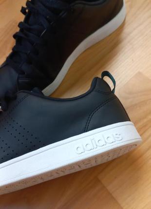 Фірмові кросівки adidas шкіряні кросівки кеди кродас спортивне взуття черевики 383 фото