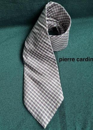 Шелковый красивый брендовый серый сиреневый галстук в кубики pierre cardin