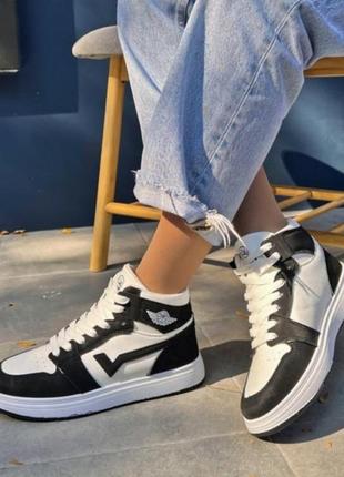 Кросівки чорно білі 36-41