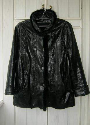 Шикарная и стильная куртка из натуральной лакированной кожи с мехом норки1 фото