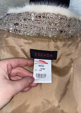 Жилетка escada с отделкой норки6 фото