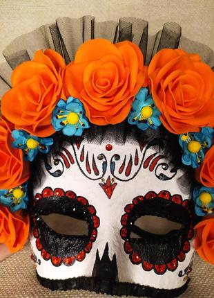 Карнавальна маска на «santa muerte»3 фото