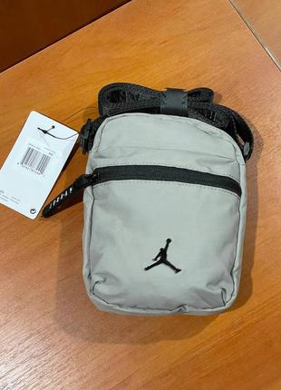 Nike jordan jumpman airborne crossbody bag 9a0631-g50 мессенджер сумка на плечо оригинал6 фото