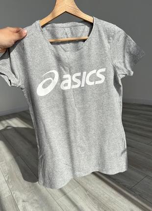 Корова футболка asics сіра футболка з принтом жіноча спортивна футболка