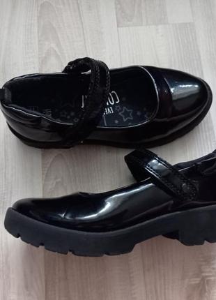 Чёрные туфли