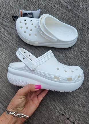 Сабо на платформе crocs crush,