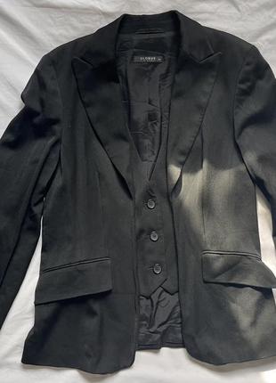 Вовняний піджак