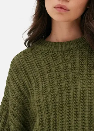 Стильный вязаный свитер цвета хаки2 фото