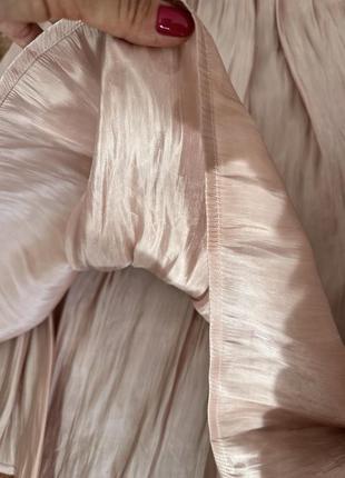 Красивая, плавно-розовая юбка до колен3 фото