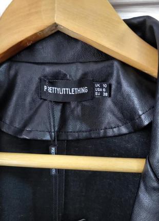 Піджак чорного кольору замінник шкіри блейзер prettylittlething6 фото