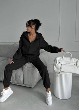 Шикарный замшевый костюм/ предоплата