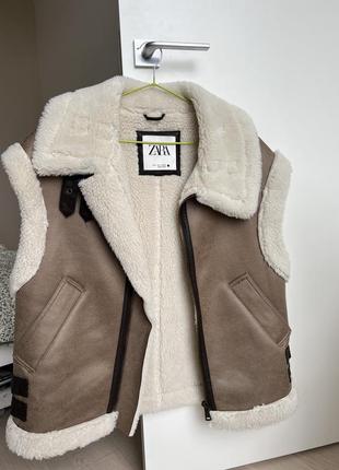 Жилетка zara