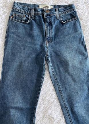 Оригинальная джинсы moschino jeans со звездочкой сзади1 фото