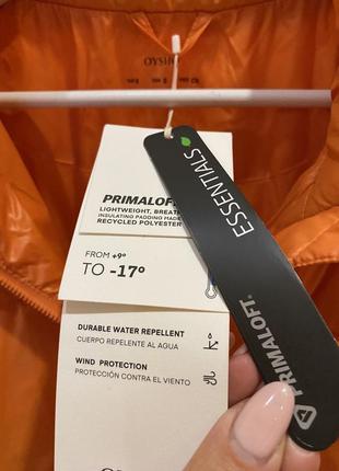 Тепла і легка яскрава куртка oysho s. наповнювач primaloft
