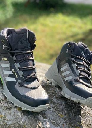 Кросівки чоловічі зимові adidas terrex swift r termo gray green