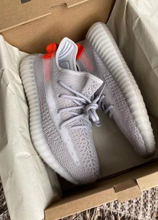 Кроссовки серые adidas yeezy 350