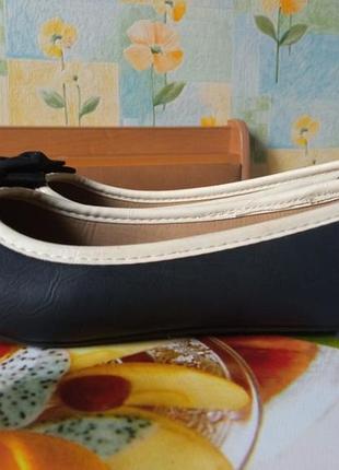 Фірмові балетки 38-24 см