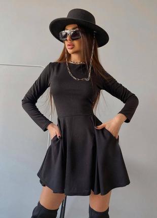 Коротка сукня з довгими рукавами приталена з рясною спідницею міні плаття класичне...