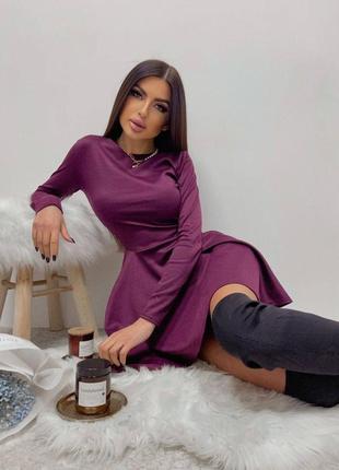 Коротка сукня з довгими рукавами приталена з рясною спідницею міні плаття класичне...