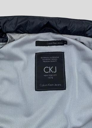 Куртка ветровка бомбер calvin klein jeans оригинал куртка харрингтон7 фото