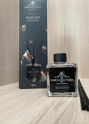 Ароматизатор для дому та офісу marcelavictoria reeddiffuser black noir чорний лід 100ml1 фото