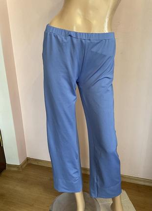 Сиреневые спортивные брюки/l/ brend bodies