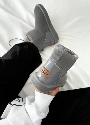 Ugg mini cool grey lacquer3 фото