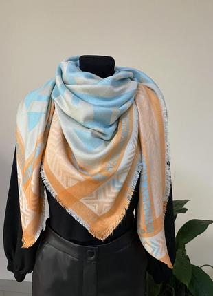 Шарф пластинок цветной с бахромой