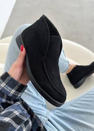 Натуральные короткие сапоги