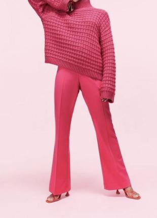 Очень красивого розового цвета брюки клеш h&amp;m